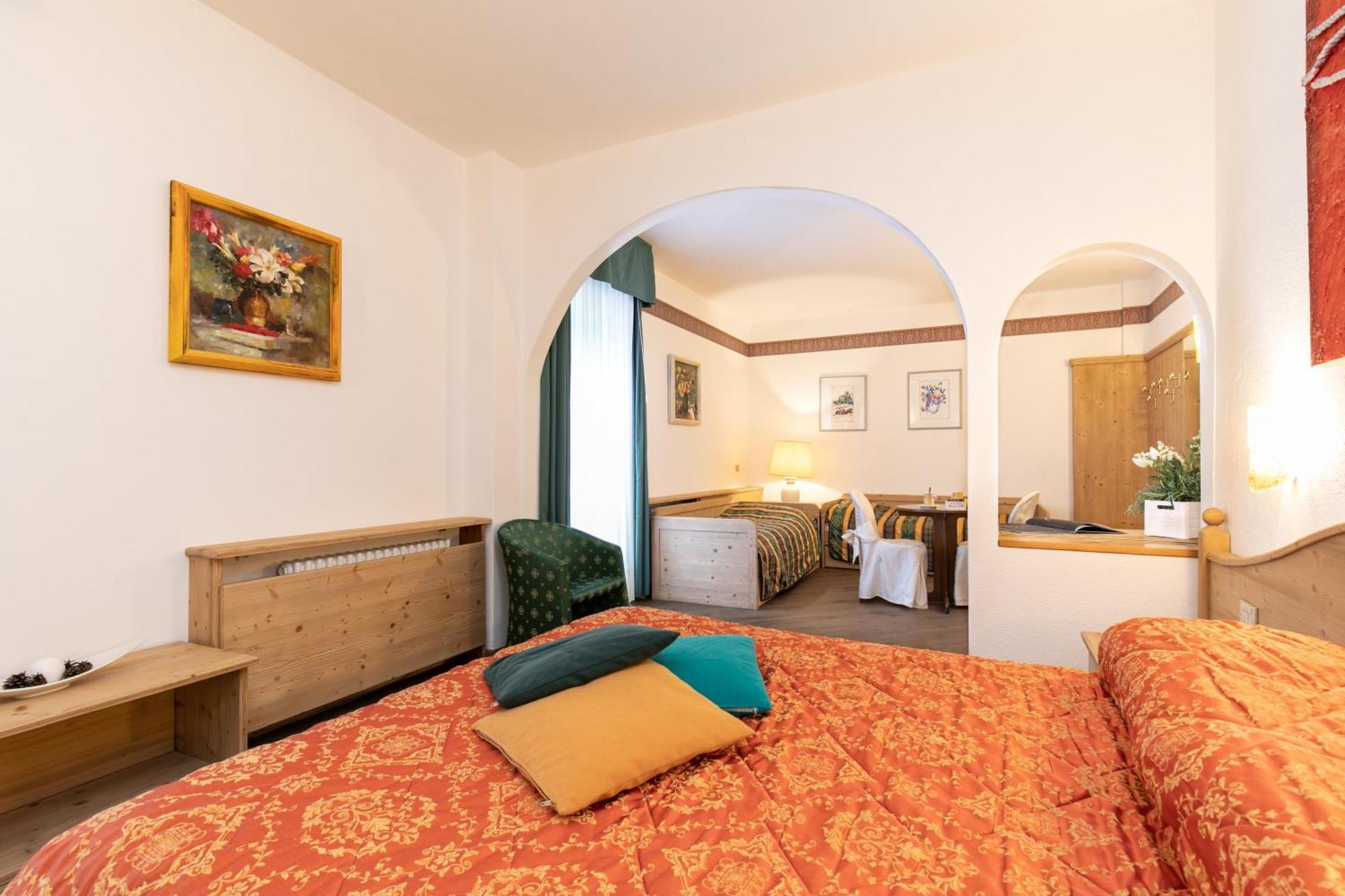 G. Hotel Des Alpes سان مارتينو دي ديكاسْتْرْ المظهر الخارجي الصورة