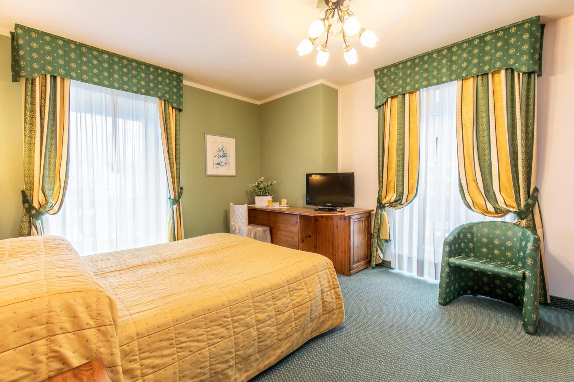 G. Hotel Des Alpes سان مارتينو دي ديكاسْتْرْ المظهر الخارجي الصورة