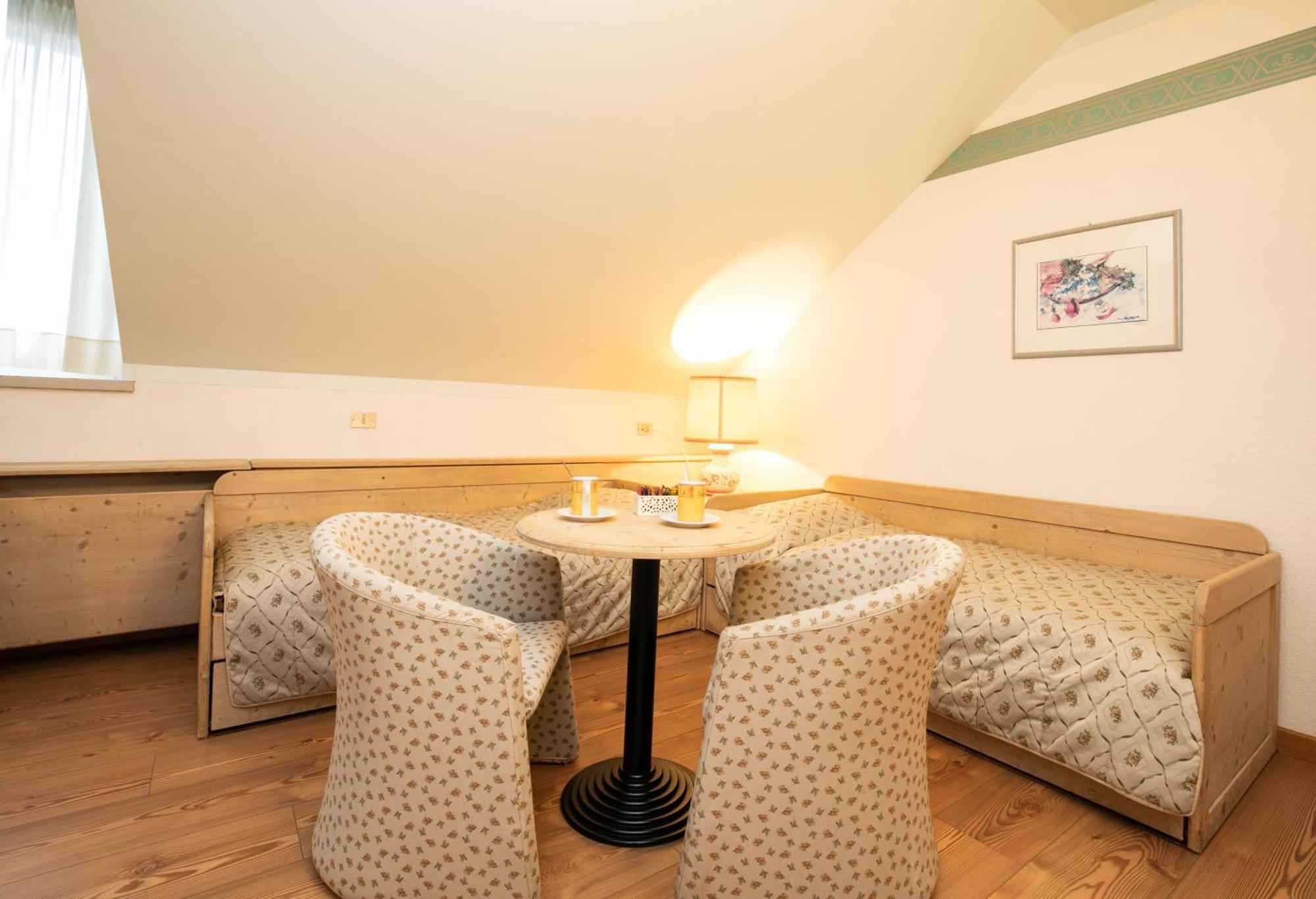 G. Hotel Des Alpes سان مارتينو دي ديكاسْتْرْ المظهر الخارجي الصورة