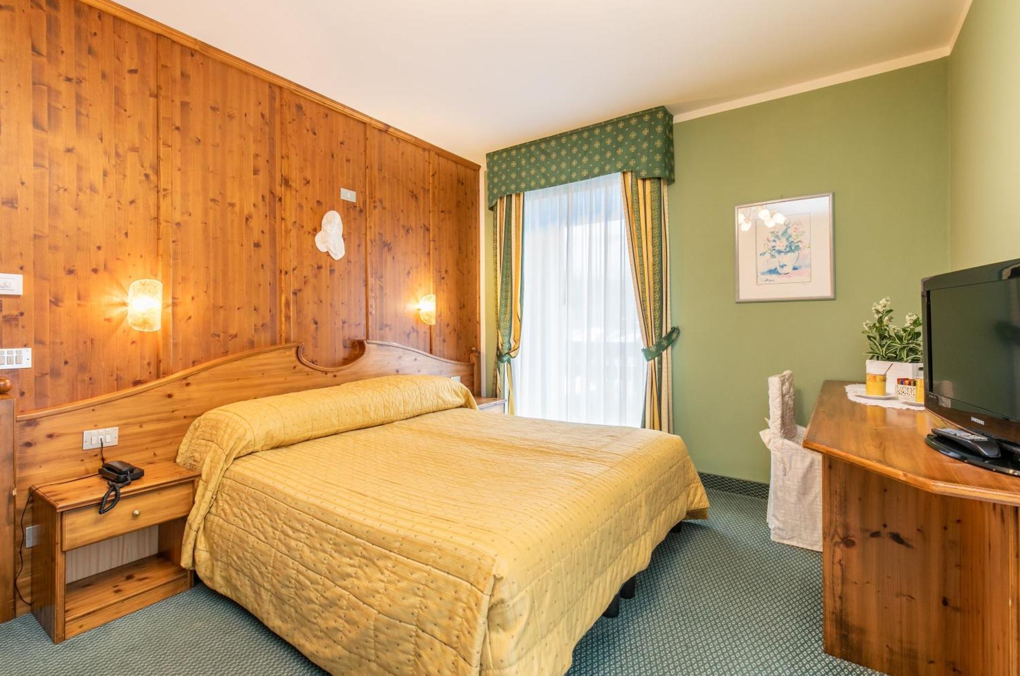 G. Hotel Des Alpes سان مارتينو دي ديكاسْتْرْ المظهر الخارجي الصورة