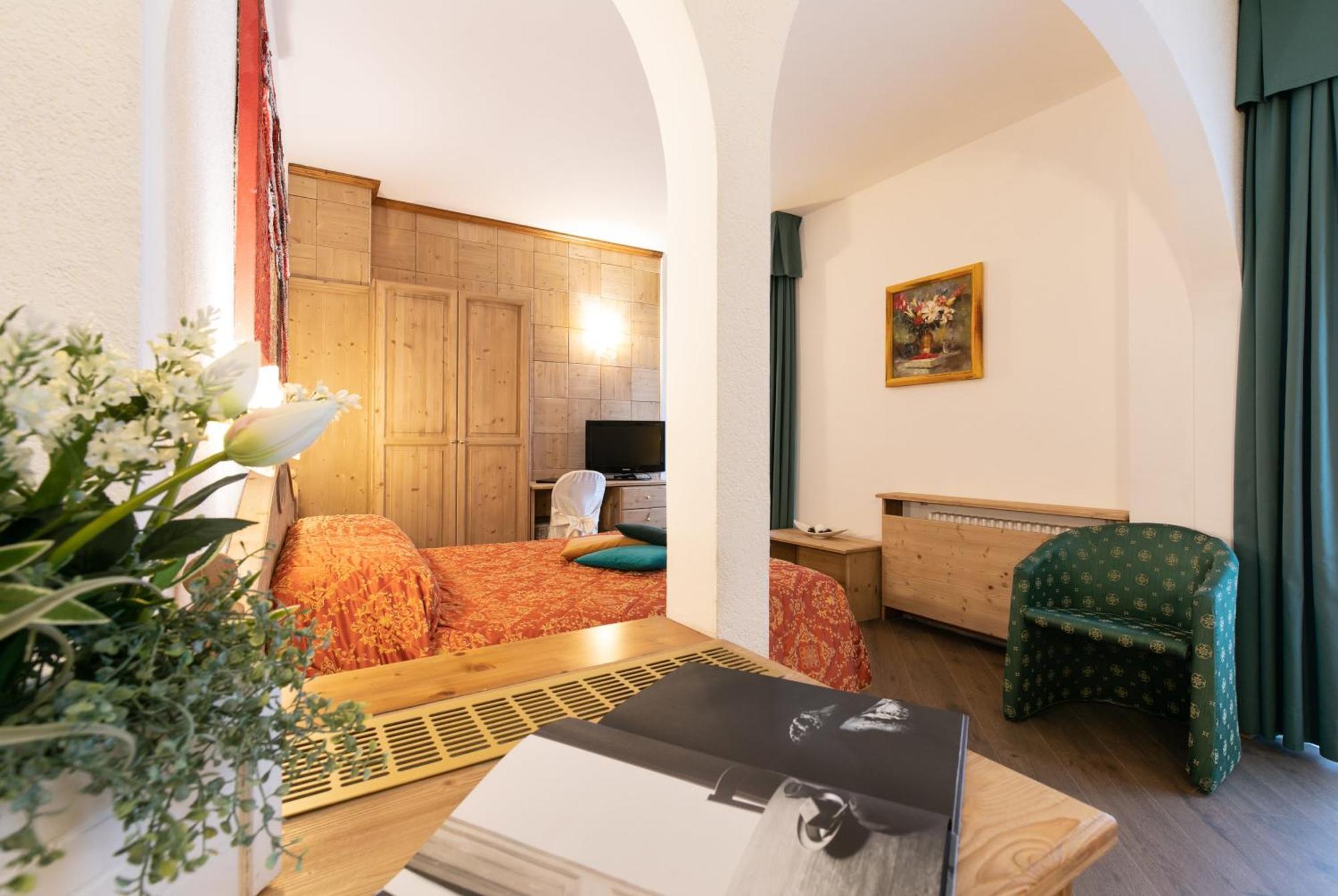 G. Hotel Des Alpes سان مارتينو دي ديكاسْتْرْ المظهر الخارجي الصورة